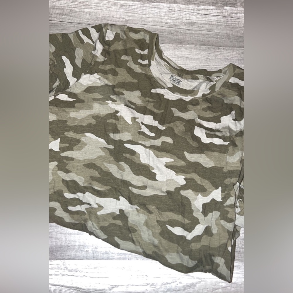 VS PINK Camo Tee